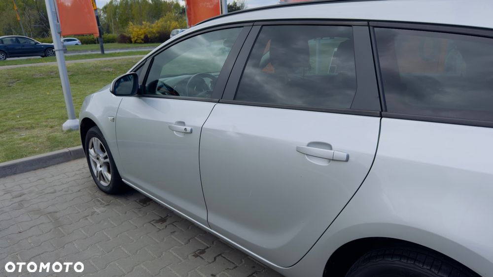 Opel Astra 1.7 CDTI - 9