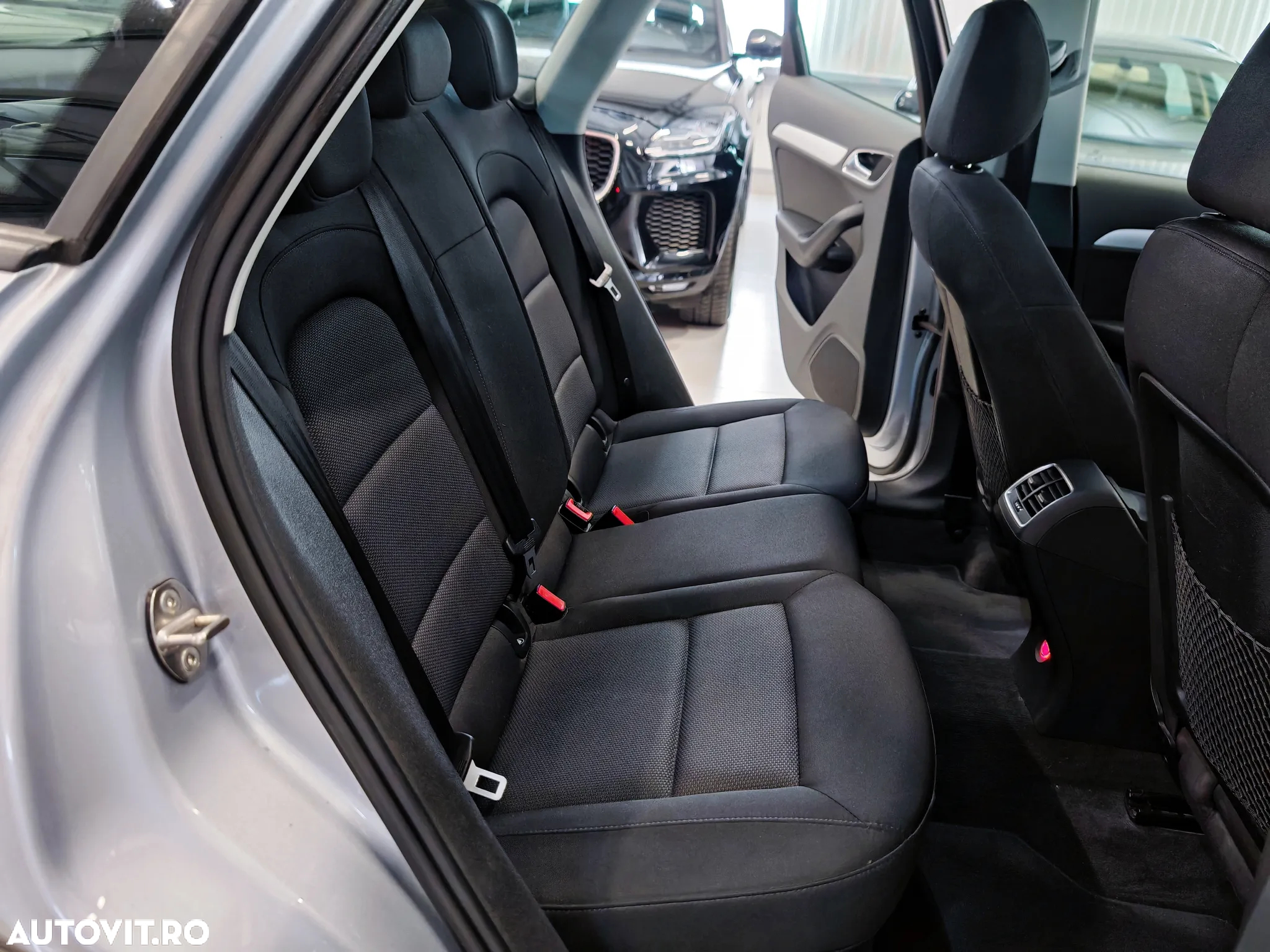 Audi Q3 2.0 35 TDI S tronic - 26