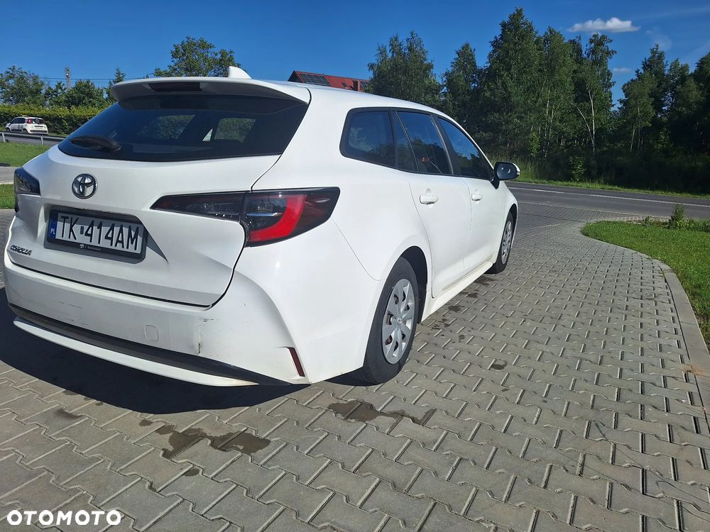 Toyota Corolla - 4