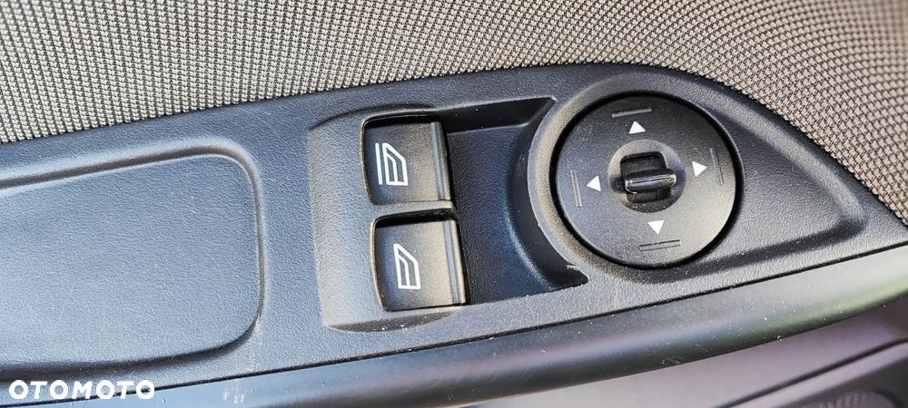 Ford Focus - 22