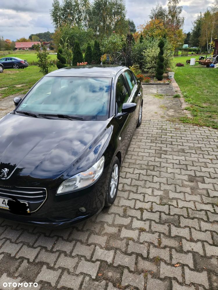 Peugeot 301 1.2 VTi/Pure Tech Access - 2