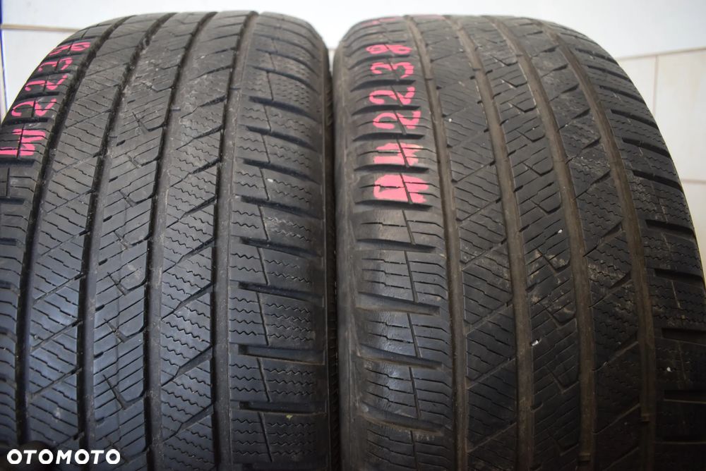 R19 245/45 Vredestein Quatrac Pro - 1