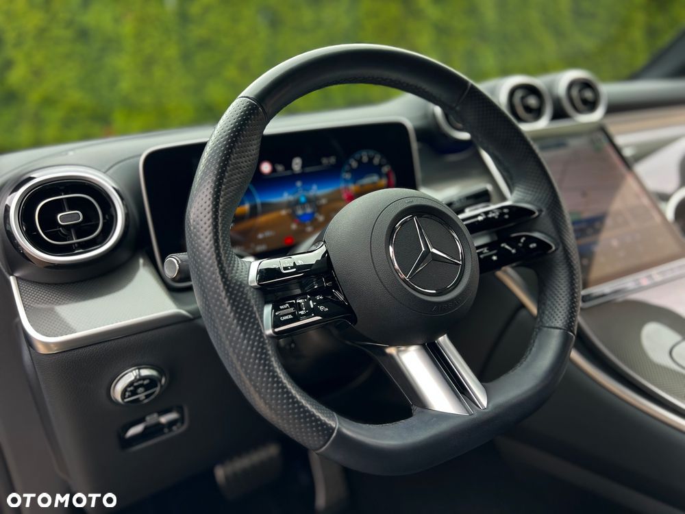 Mercedes-Benz GLC - 9