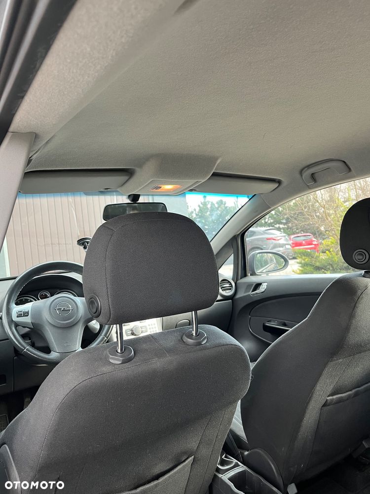 Opel Corsa - 8