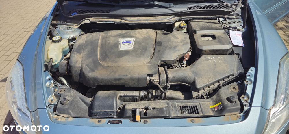 Volvo C70 D3 Momentum - 12