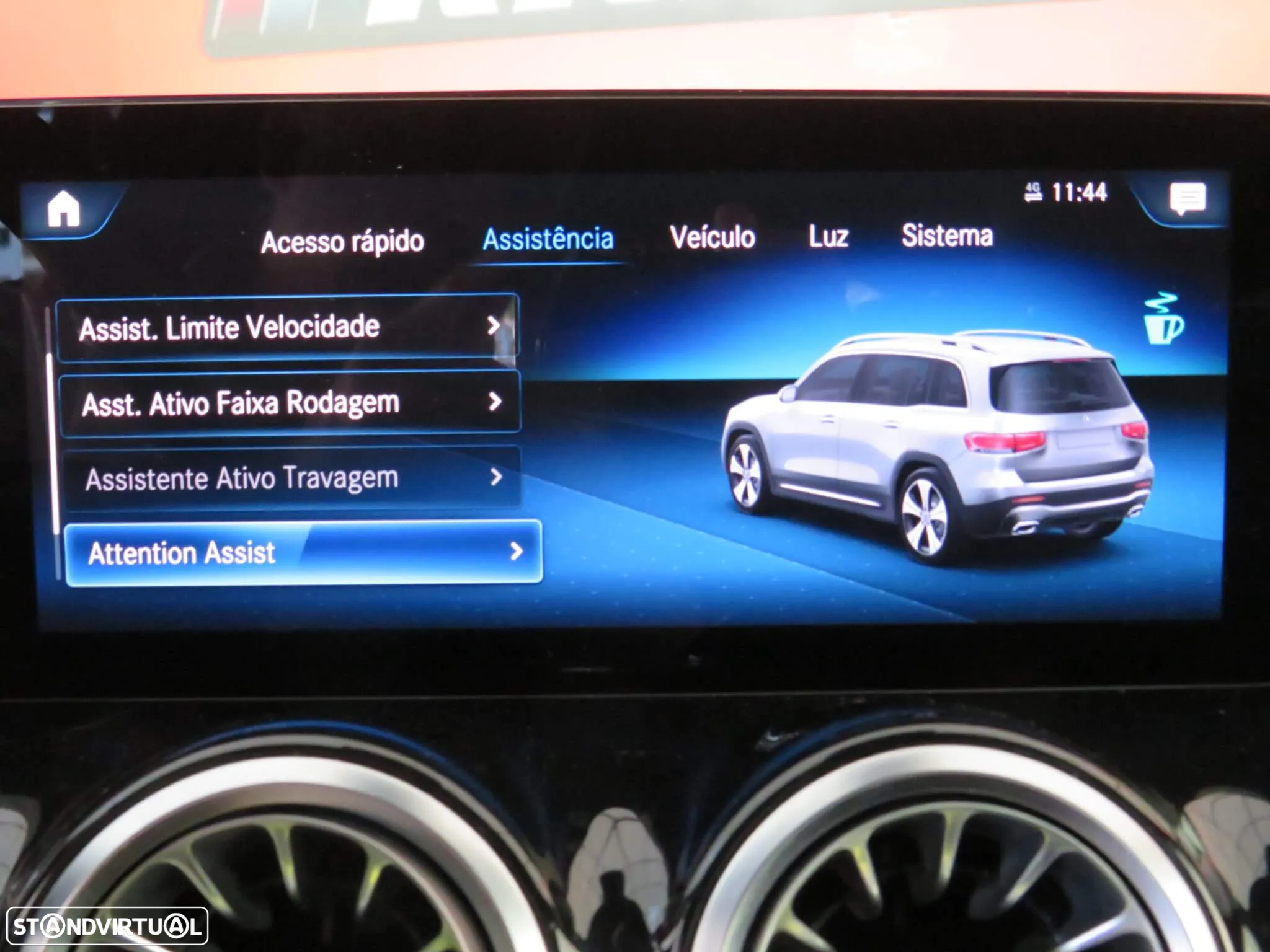 Mercedes-Benz GLB 200 d AMG Line - 35