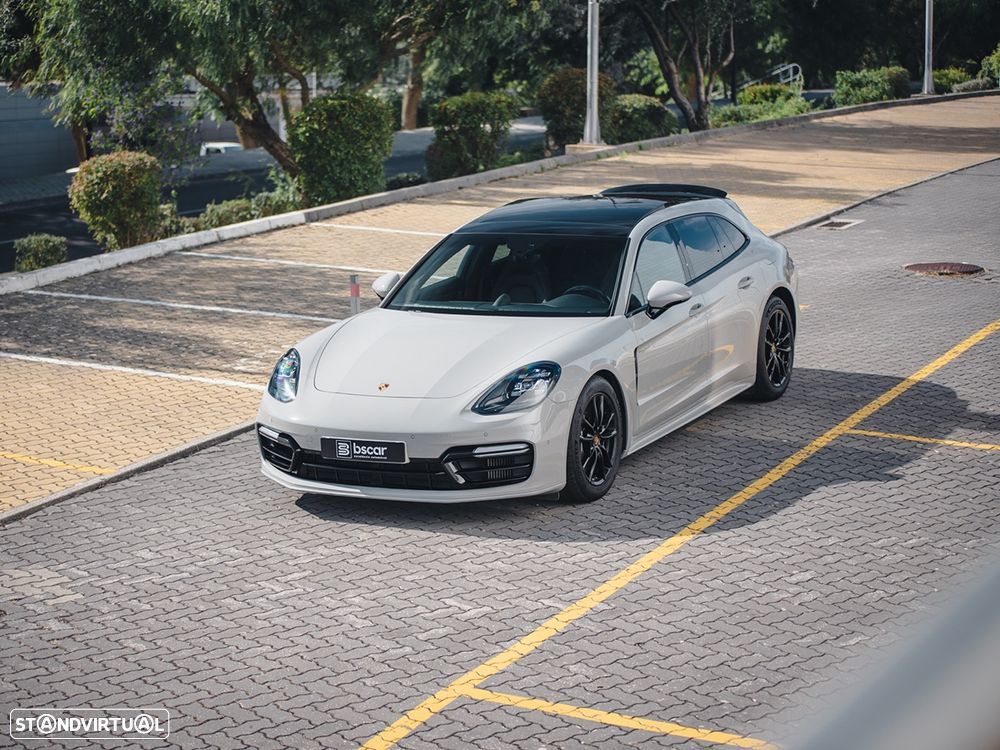Porsche Panamera Sport Turismo 4 E-Hybrid - 11