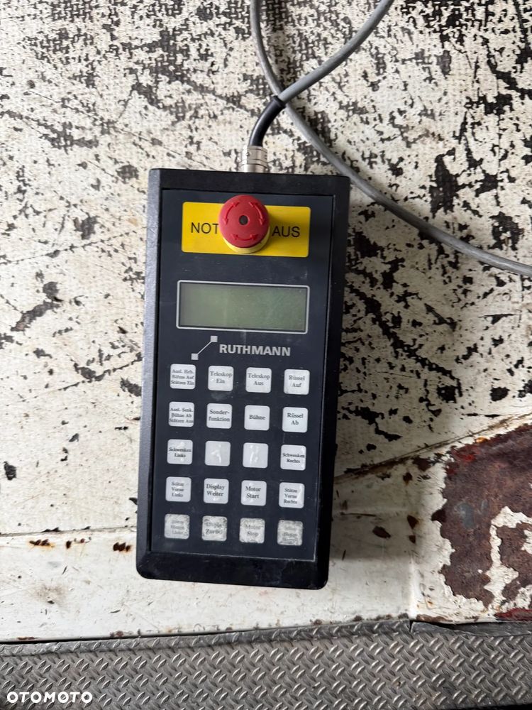 Mercedes-Benz VARIO 815D 17 M - 11