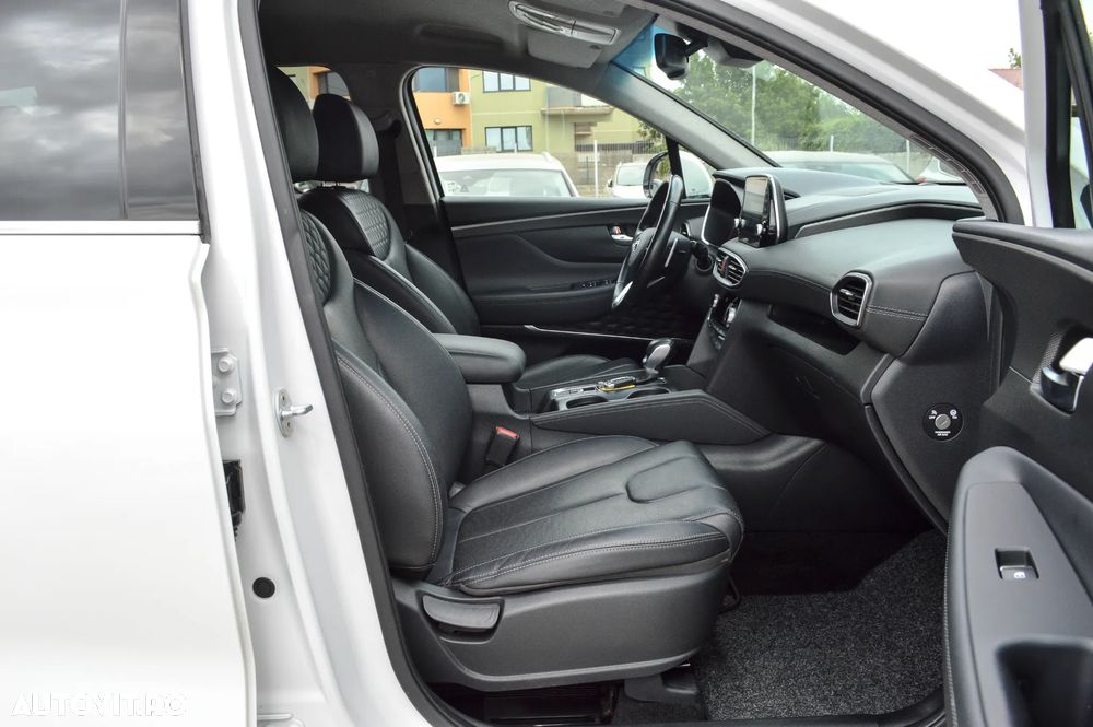 Hyundai Santa Fe 2.2 CRDi 2WD Premium - 32