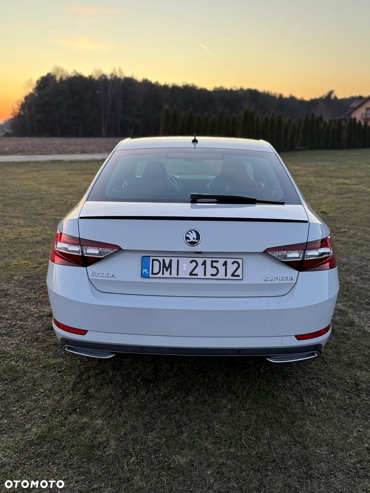 Skoda Superb 2.0 TSI Sportline DSG - 5
