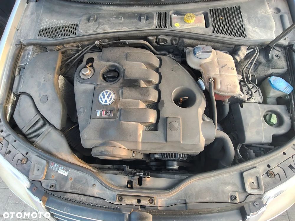 Volkswagen Passat 1.9 TDI Basis - 19