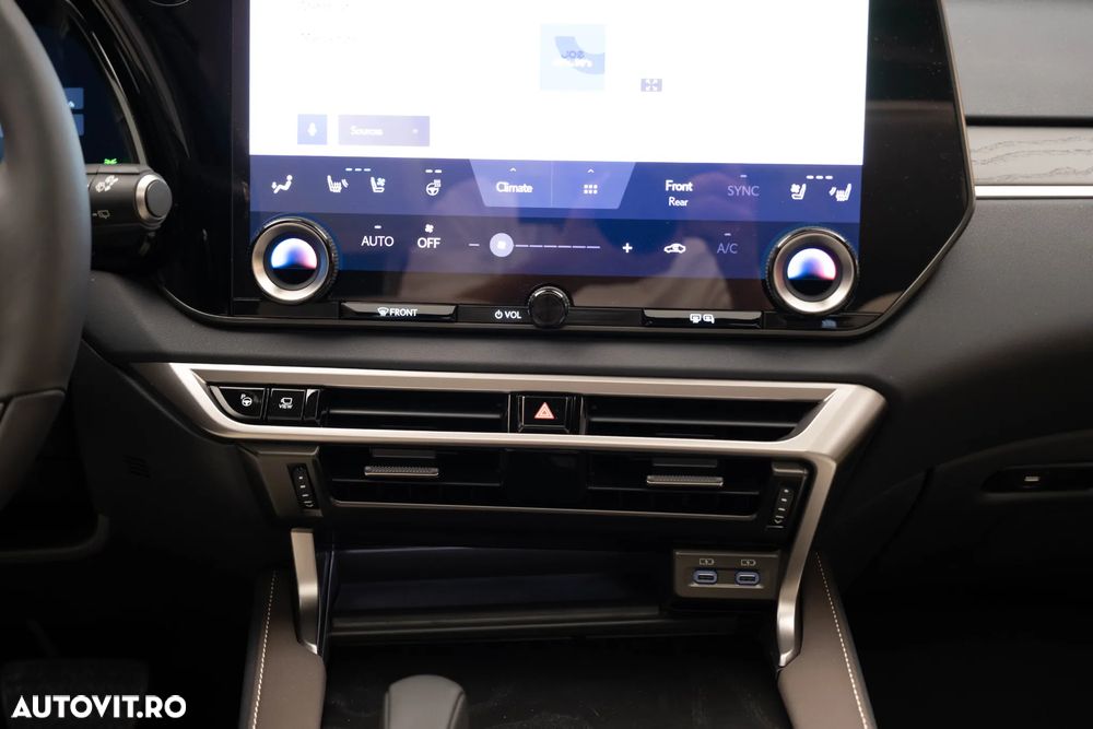 Lexus Seria RX 450h+ (Plug-in-Hybrid) Luxury Line - 27