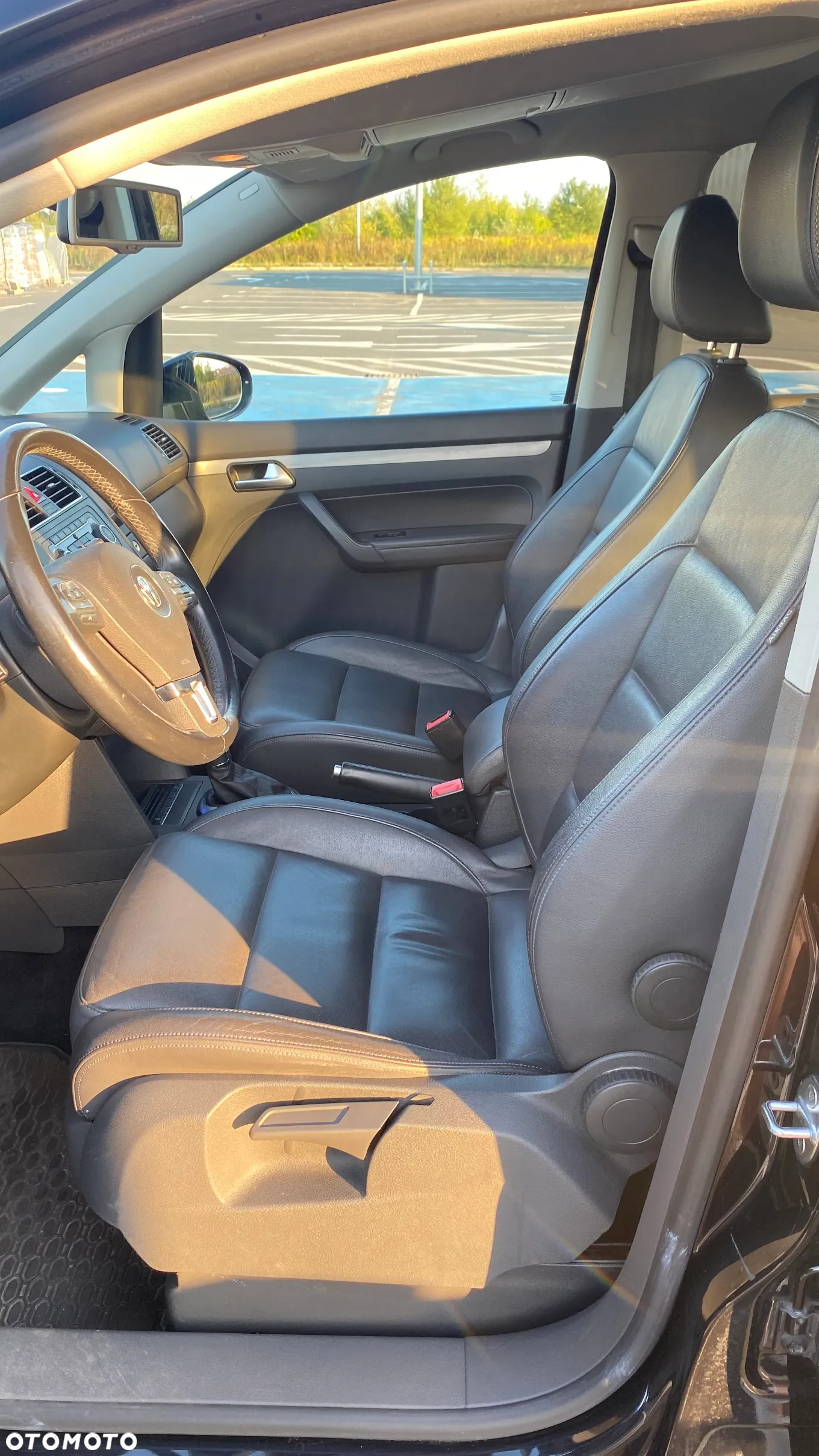 Volkswagen Touran 1.4 TSI Cross DSG - 19