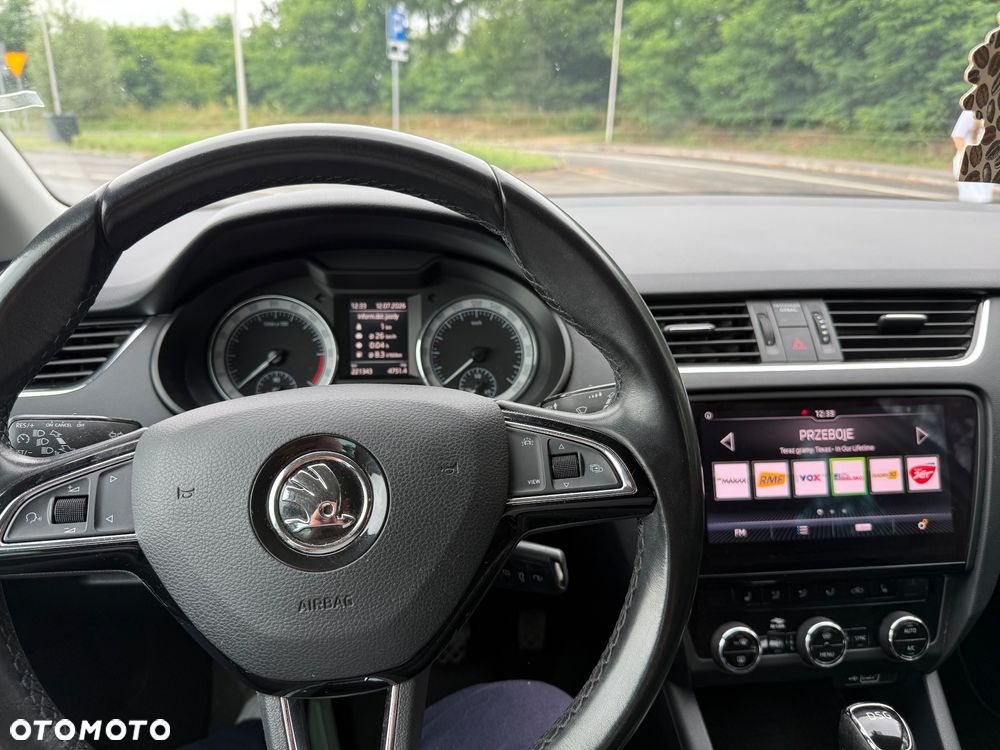 Skoda Octavia ver-2-0-tdi-ambition-dsg - 10