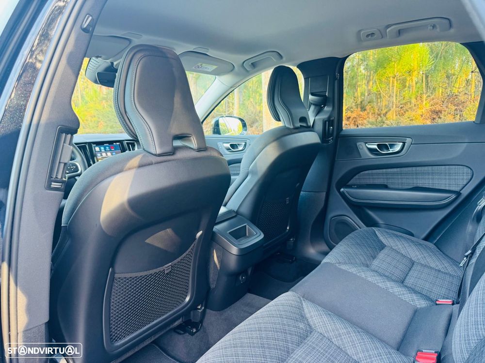 Volvo XC 60 2.0 B4 Inscription Geartronic - 50