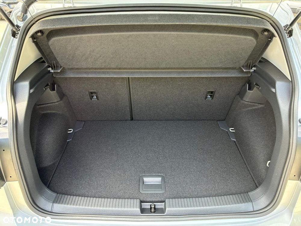 Volkswagen T-Cross - 28
