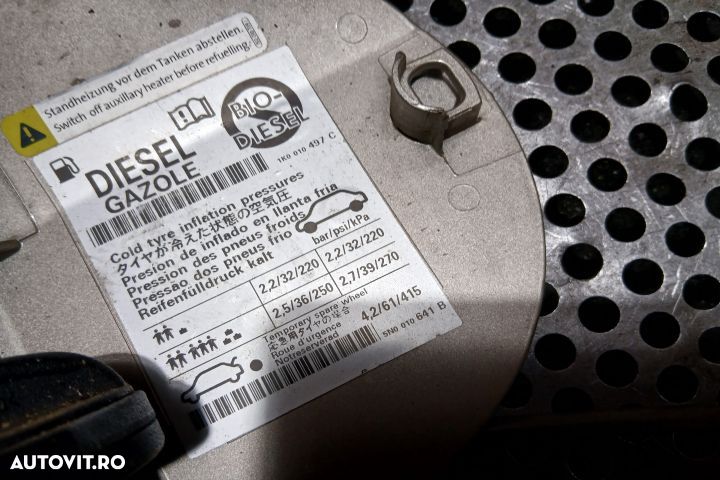 Usita rezervor 5N0809857D 5N0809857 5N0809857D 5N0809857 Volkswagen V - 4