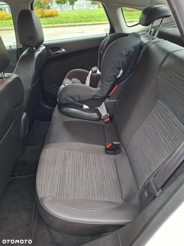 Opel Astra V 1.6 CDTI Dynamic S&S - 13