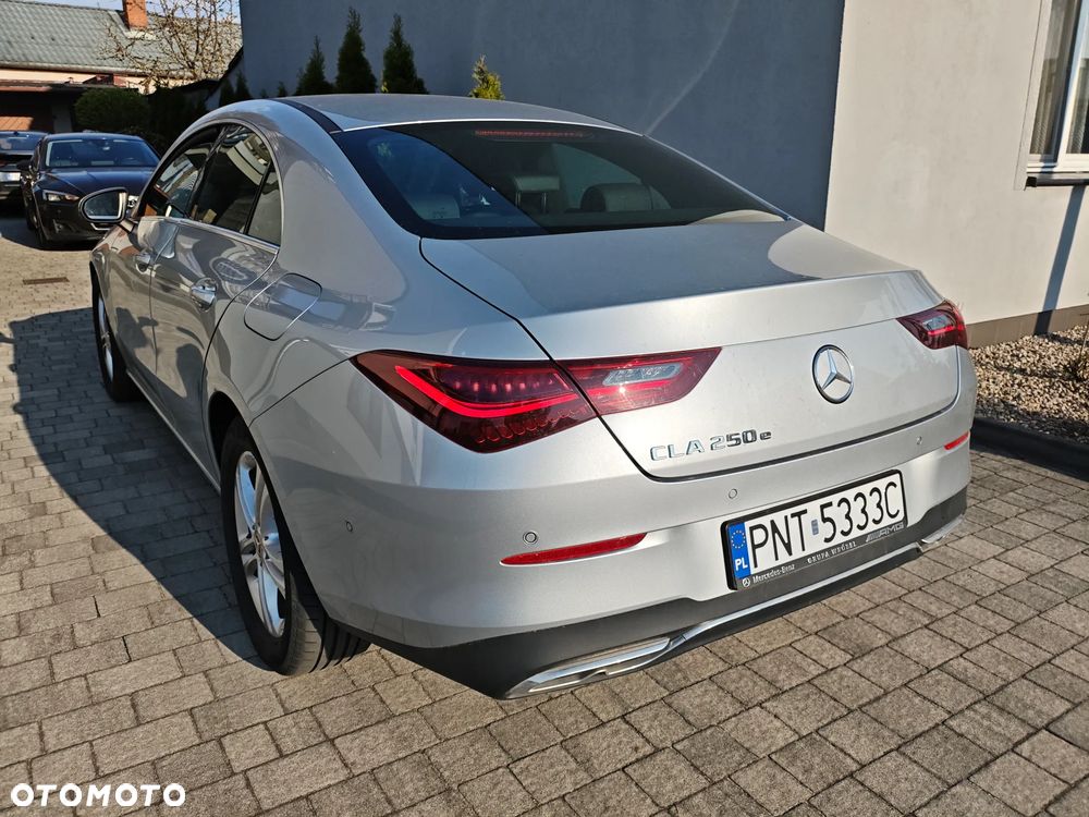 Mercedes-Benz CLA 250 e 8G-DCT Special Edition - 15