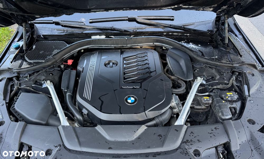 BMW Seria 7 740Li - 20