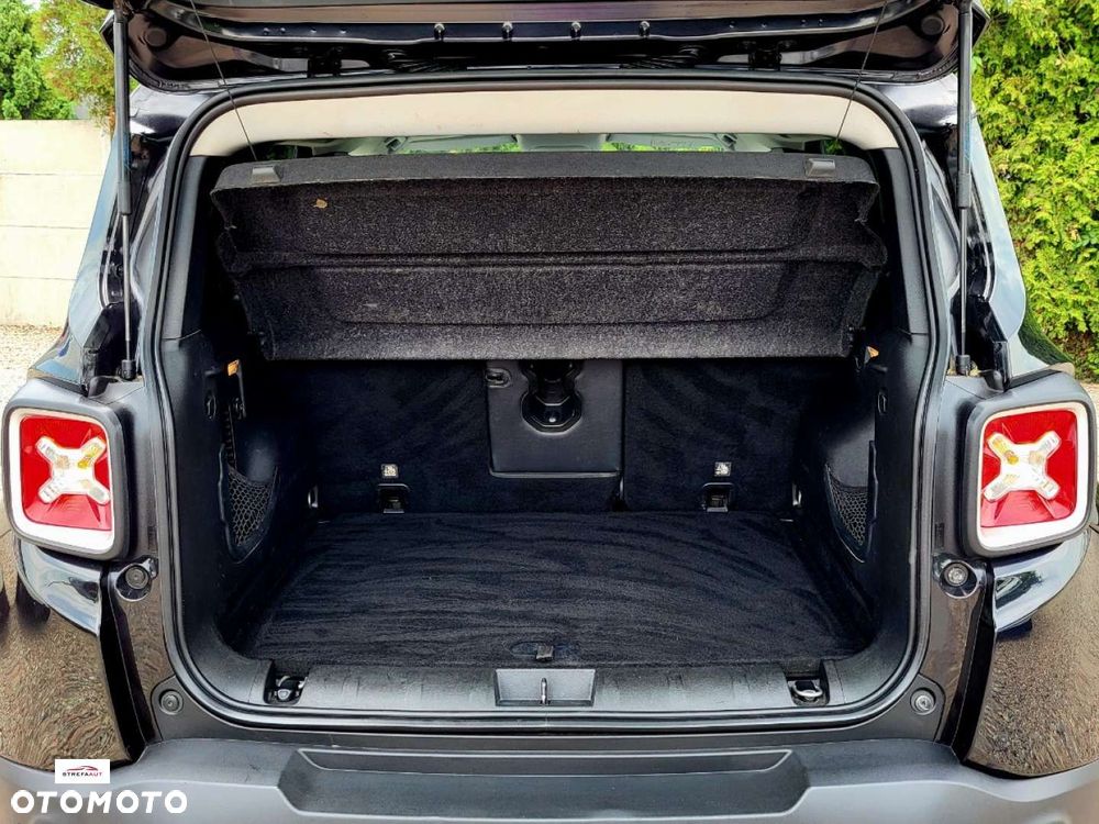 Jeep Renegade - 32
