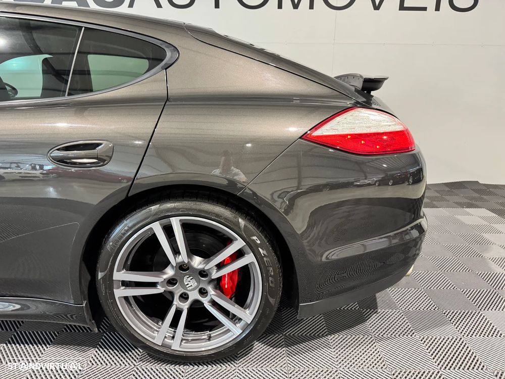 Porsche Panamera - 57