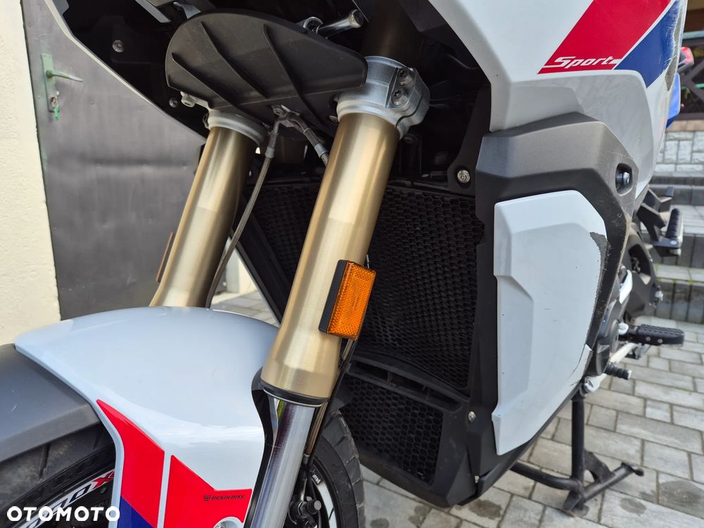 BMW XR - 12