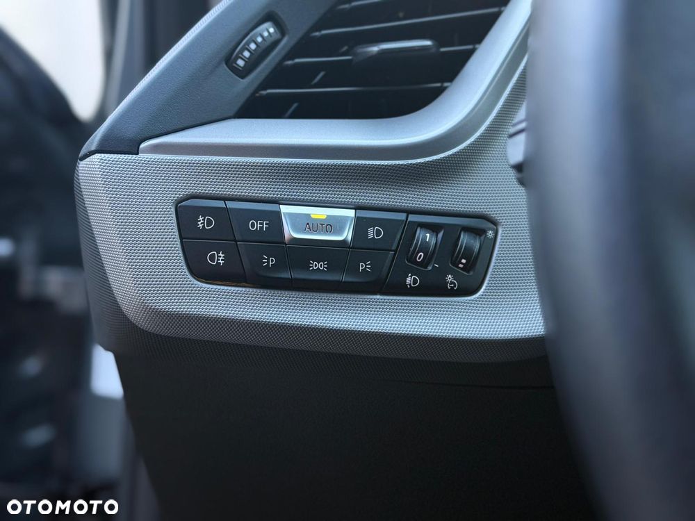 BMW Seria 1 118i Advantage - 17