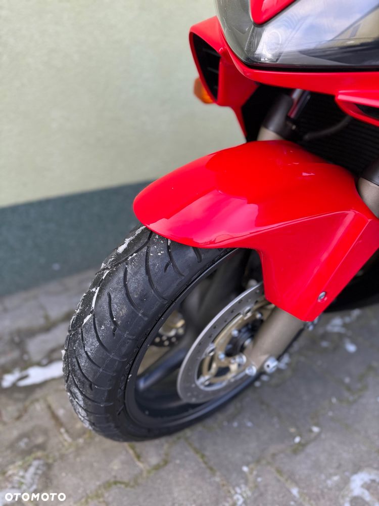 Honda CBR - 28