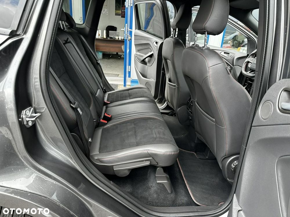 Ford Kuga - 9