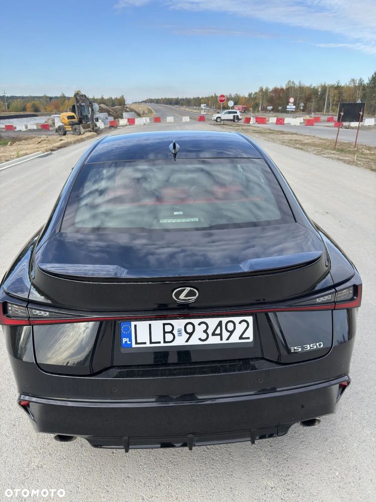 Lexus IS F - 10