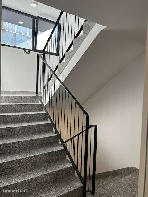 Apartamento T2 Senhora da Hora, junto ao metro - Grande imagem: 4/21