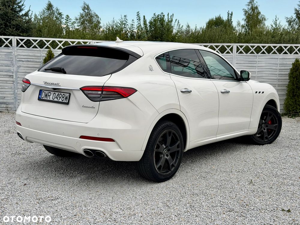 Maserati Levante S Q4 - 3