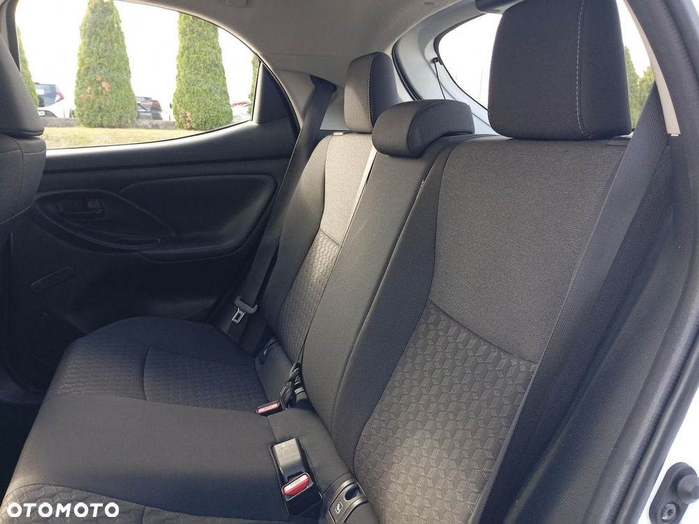 Toyota Yaris - 17