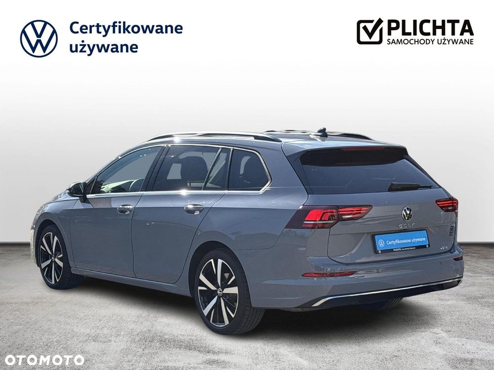 Volkswagen Golf - 8