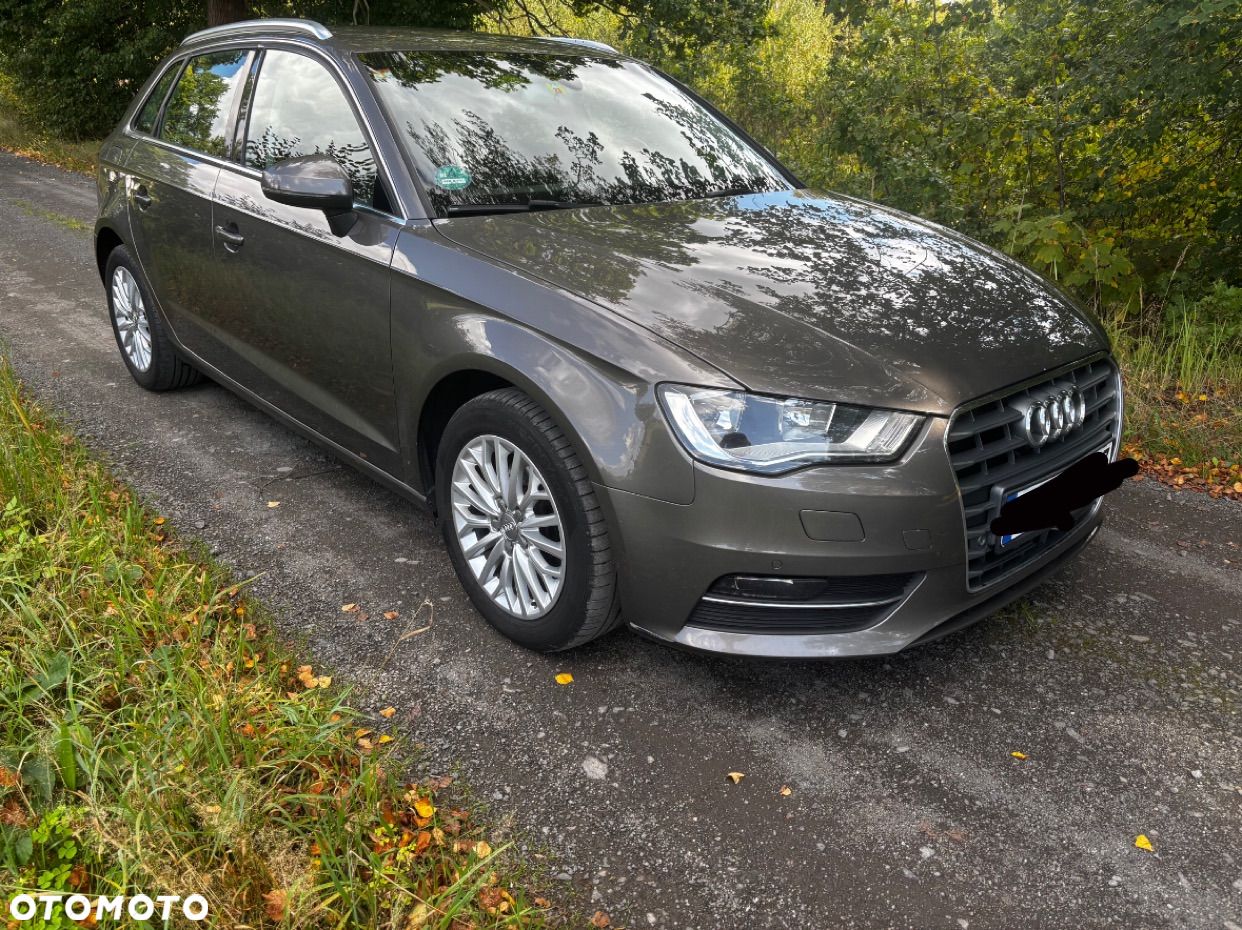 Audi A3 Sportback 1.6 TDI S tronic Ambiente - 1