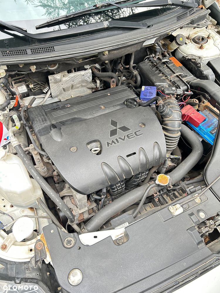 Mitsubishi Lancer 2.0 ES - 11