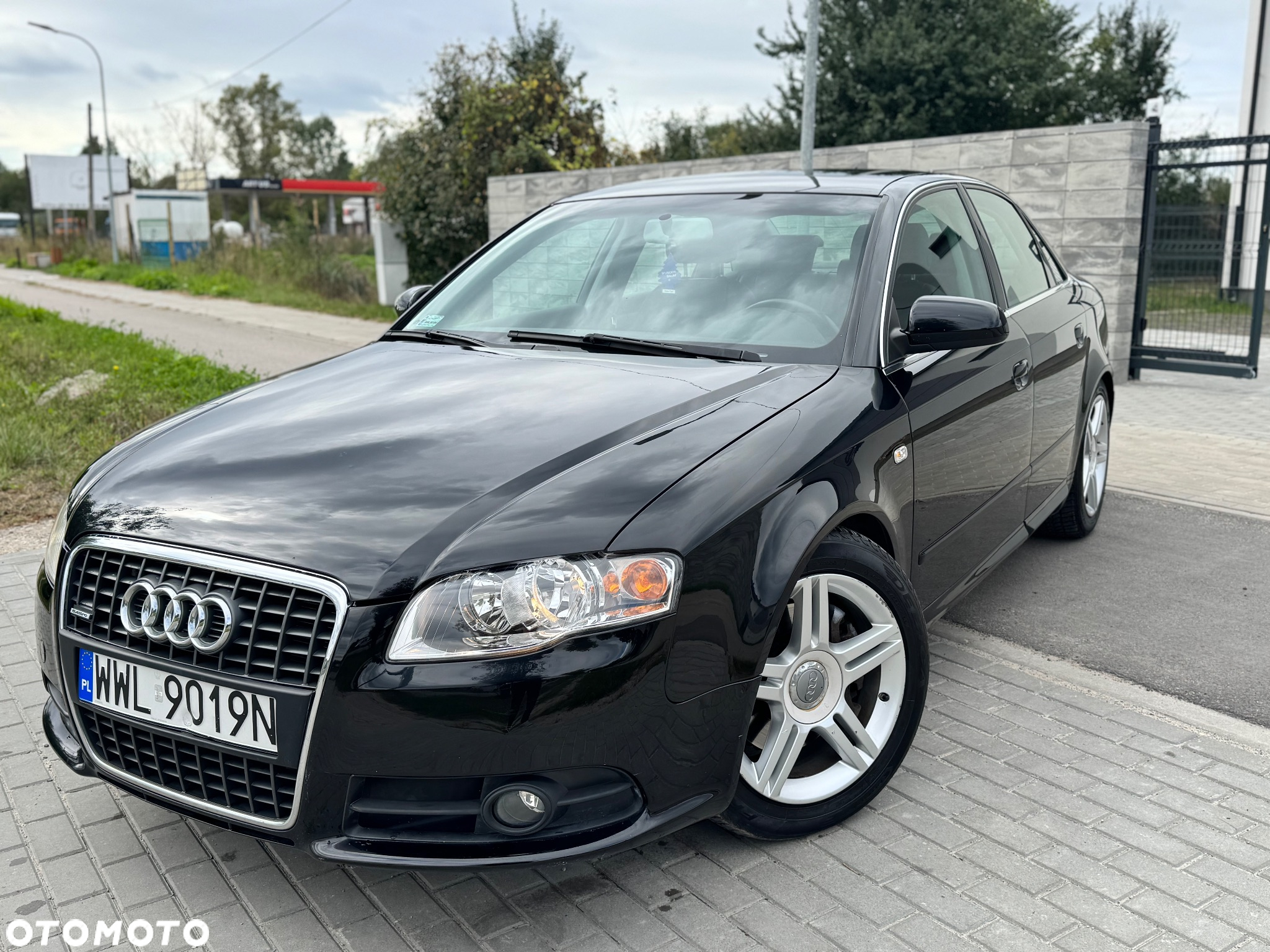 Audi A4 ver-2-0-t-fsi-quattro - 3