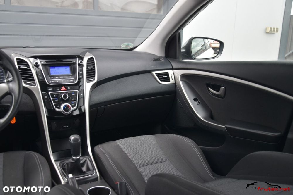 Hyundai i30 - 24