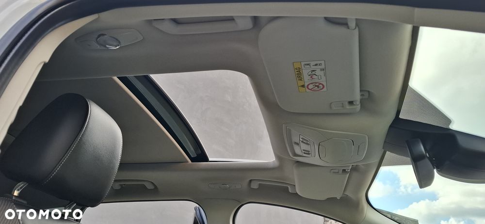 Ford Kuga - 10