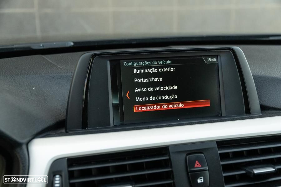 BMW 318 d Touring Auto - 41