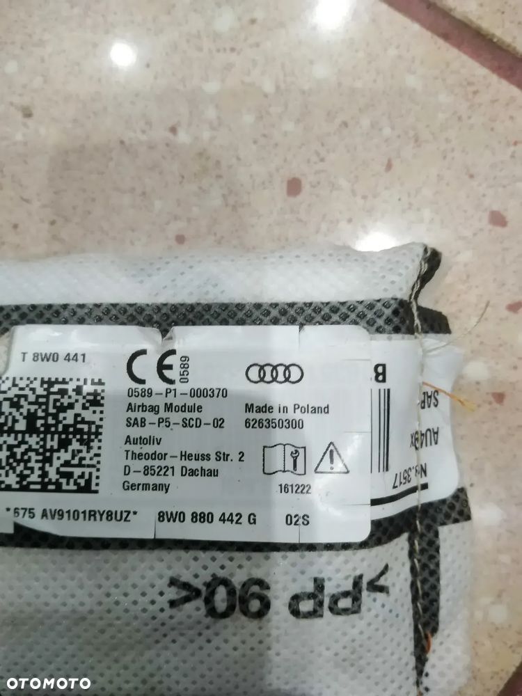 AUDI A4 / A5 8W0 B9 airbag w fotel tylny prawy - 3