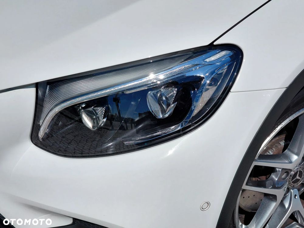 Mercedes-Benz GLC 250 4Matic 9G-TRONIC AMG Line - 5