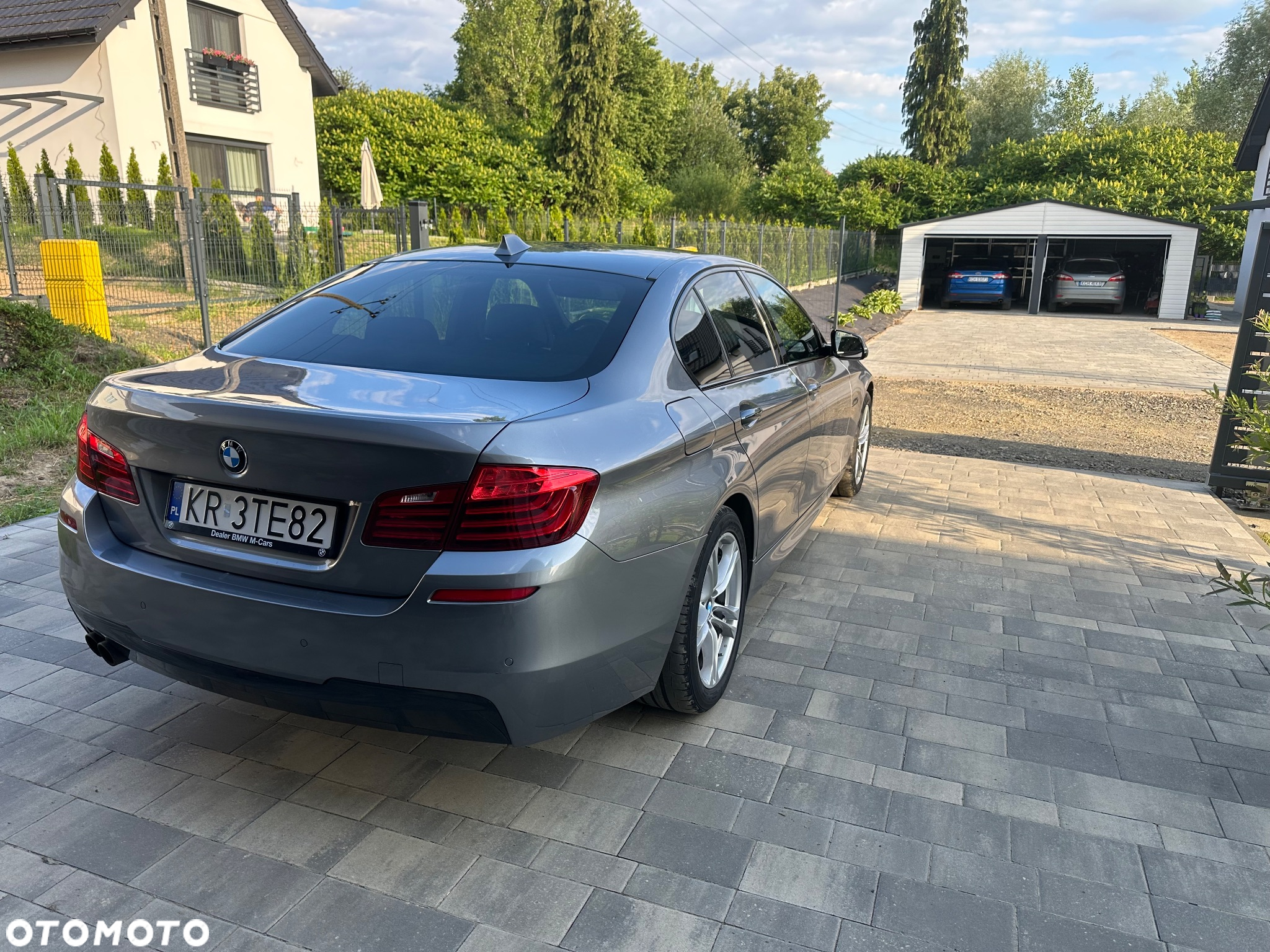 BMW Seria 5 528i xDrive - 11
