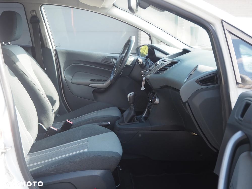 Ford Fiesta - 6