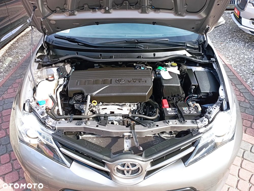 Toyota Auris 1.33 VVT-i Life Comfort - 24