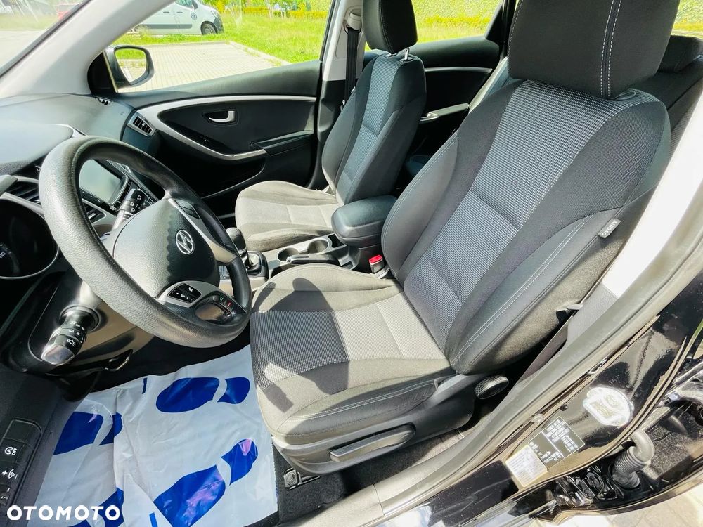 Hyundai i30 blue 1.4 Classic Navigation - 10