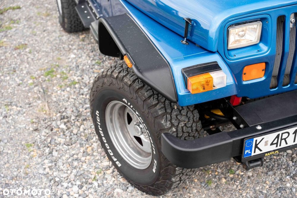 Jeep Wrangler - 33