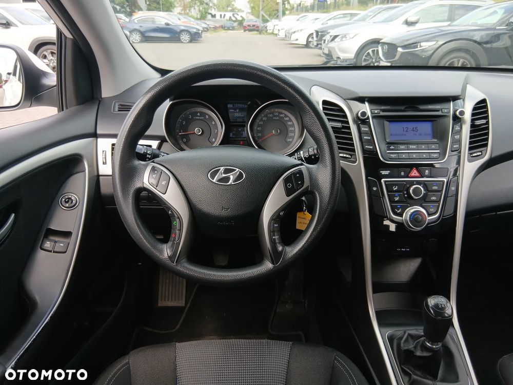 Hyundai i30 1.4 Classic + - 6
