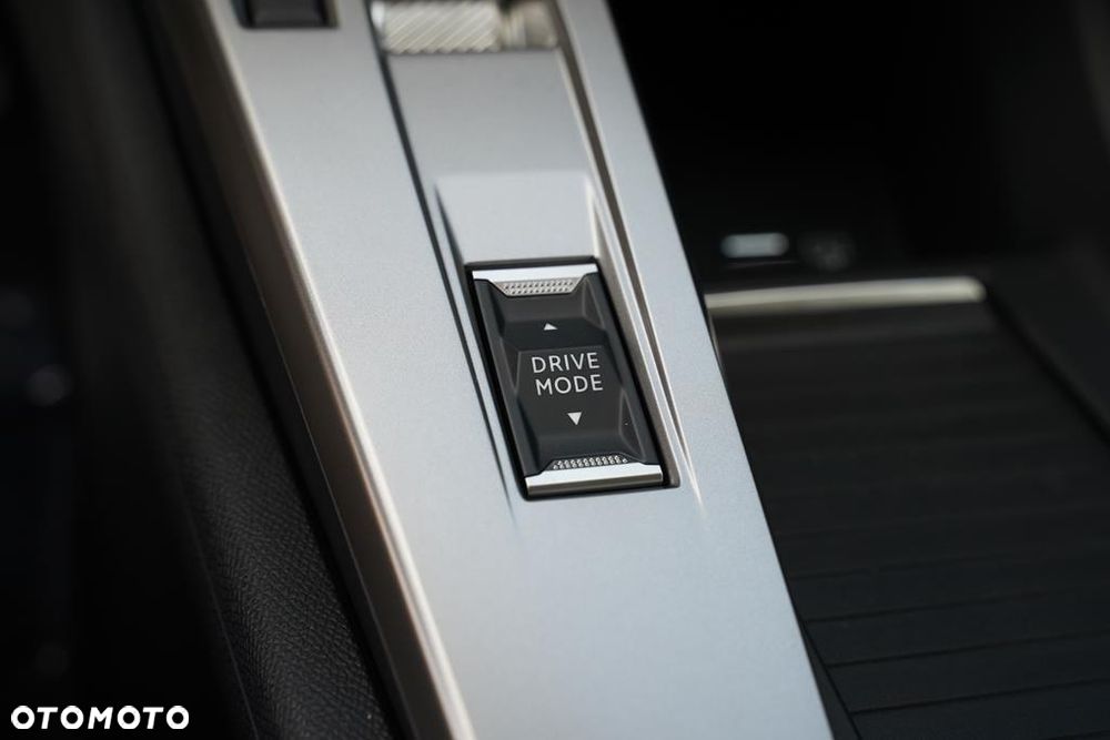 Peugeot 408 1.2 PureTech mHEV Allure S&S e-DSC6 - 22